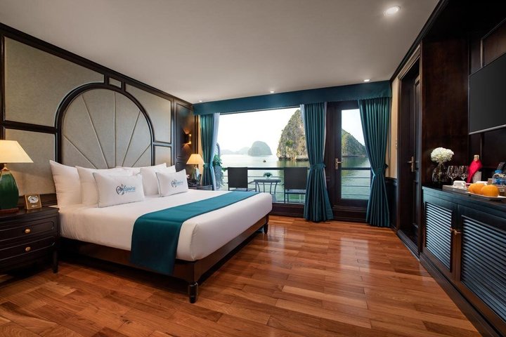 Aspira Luxury 5 Star Cruises into Ha Long & Lan Ha Bay (2D1N)