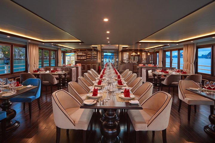 Athena Luxury Cruise - Overnight 5 Star Cruise in Halong Bay