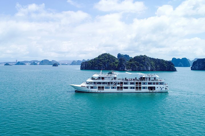 Athena Cruise- 5 Star Luxury Cruise Vessel in Halong Bay