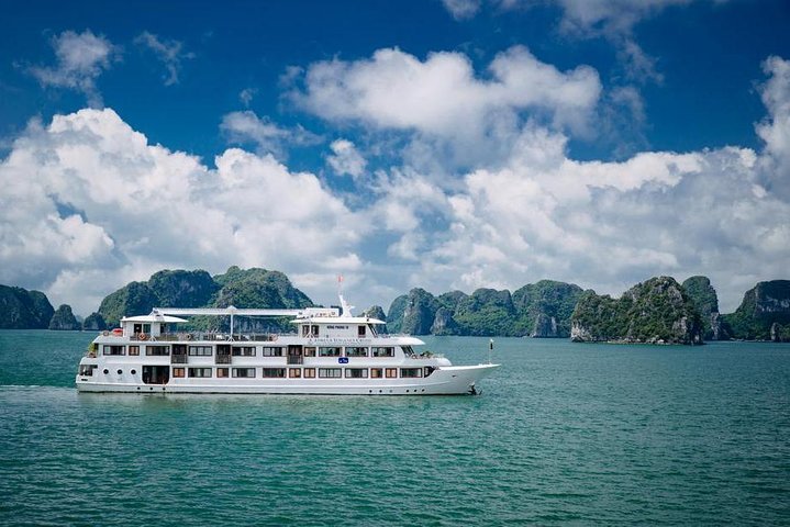 Athena Cruise- 5 Star Luxury Cruise Vessel in Halong Bay