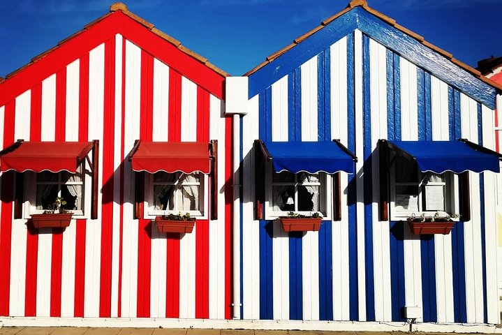 Aveiro, Costa Nova and Coimbra Private Tour From Porto