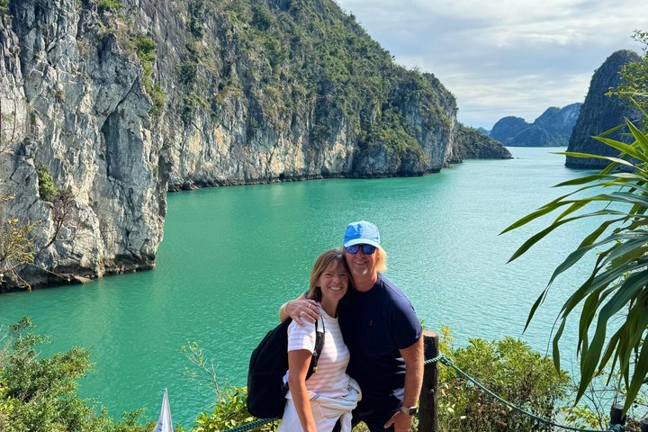Bai Tu Long Bay Hidden Gem: Off-the-Beaten-Path Half-Day Cruise