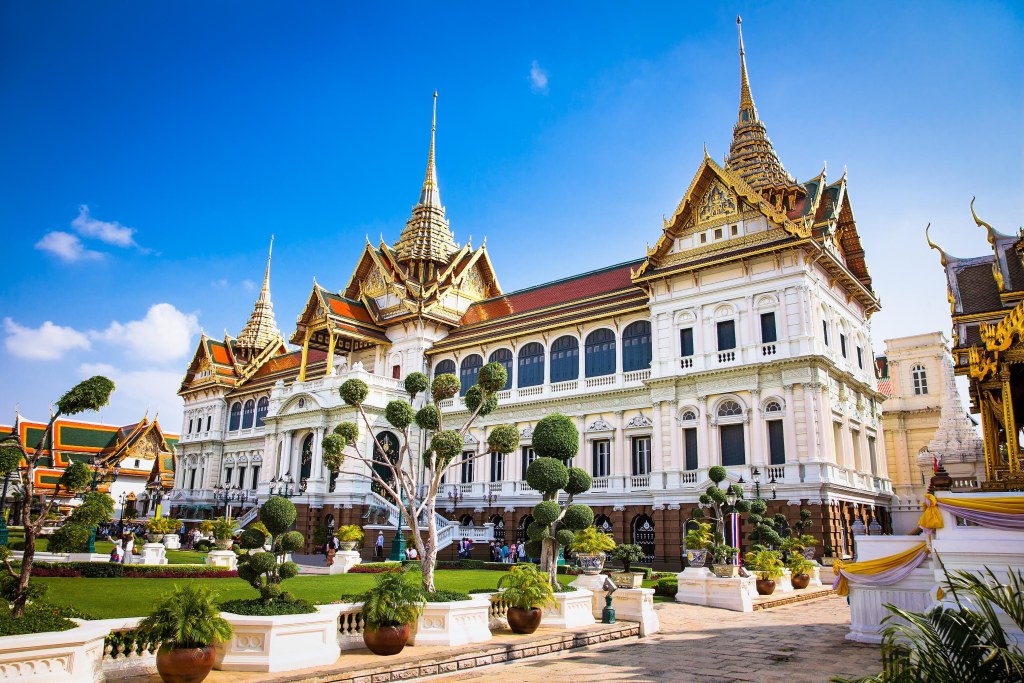 Bangkok: Grand Palace, Wat Pho and Chinatown Walking Tour (Shared Tour)