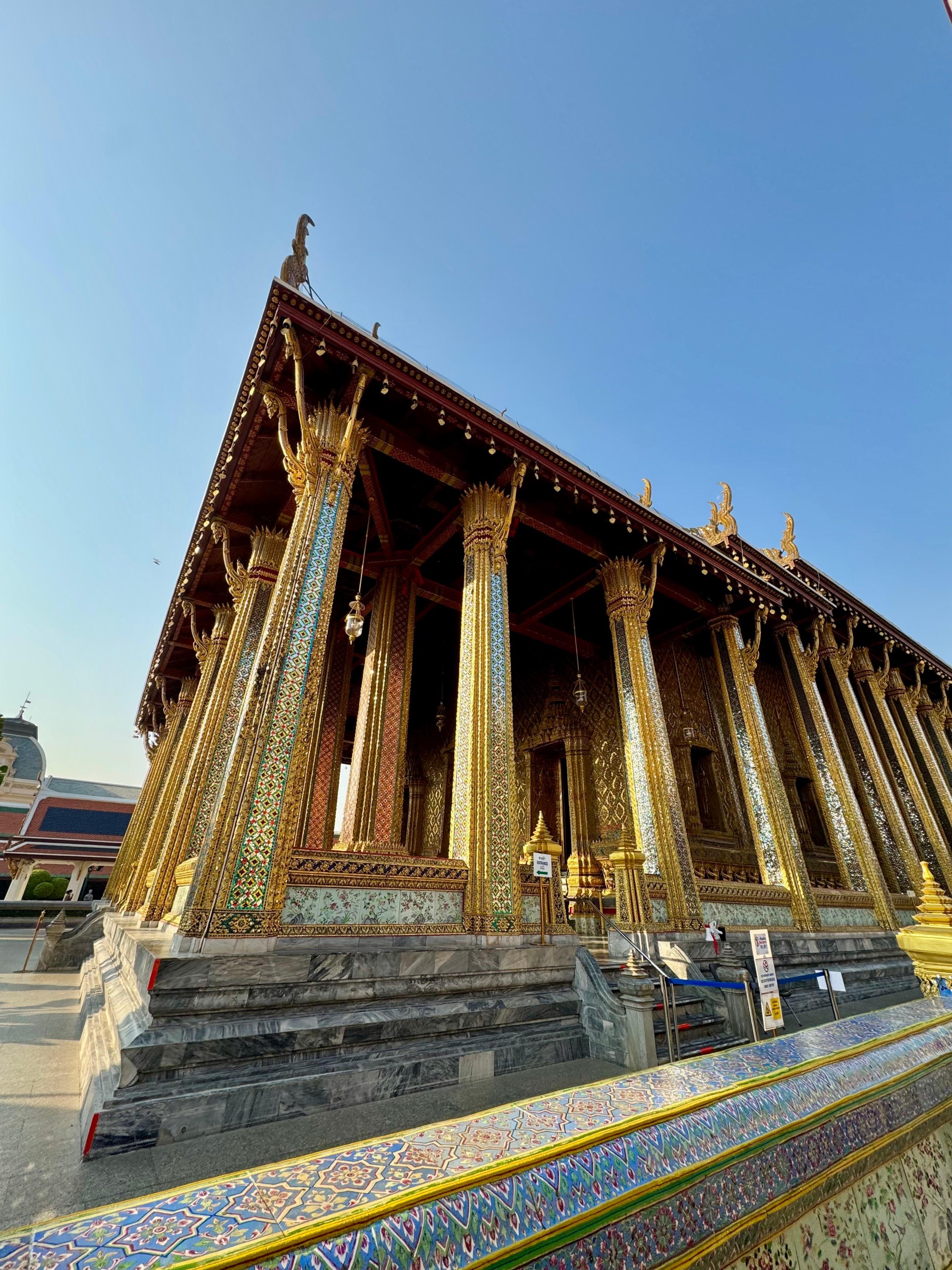 Bangkok: Private Grand Palace, Wat Pho and Chinatown Walking Tour