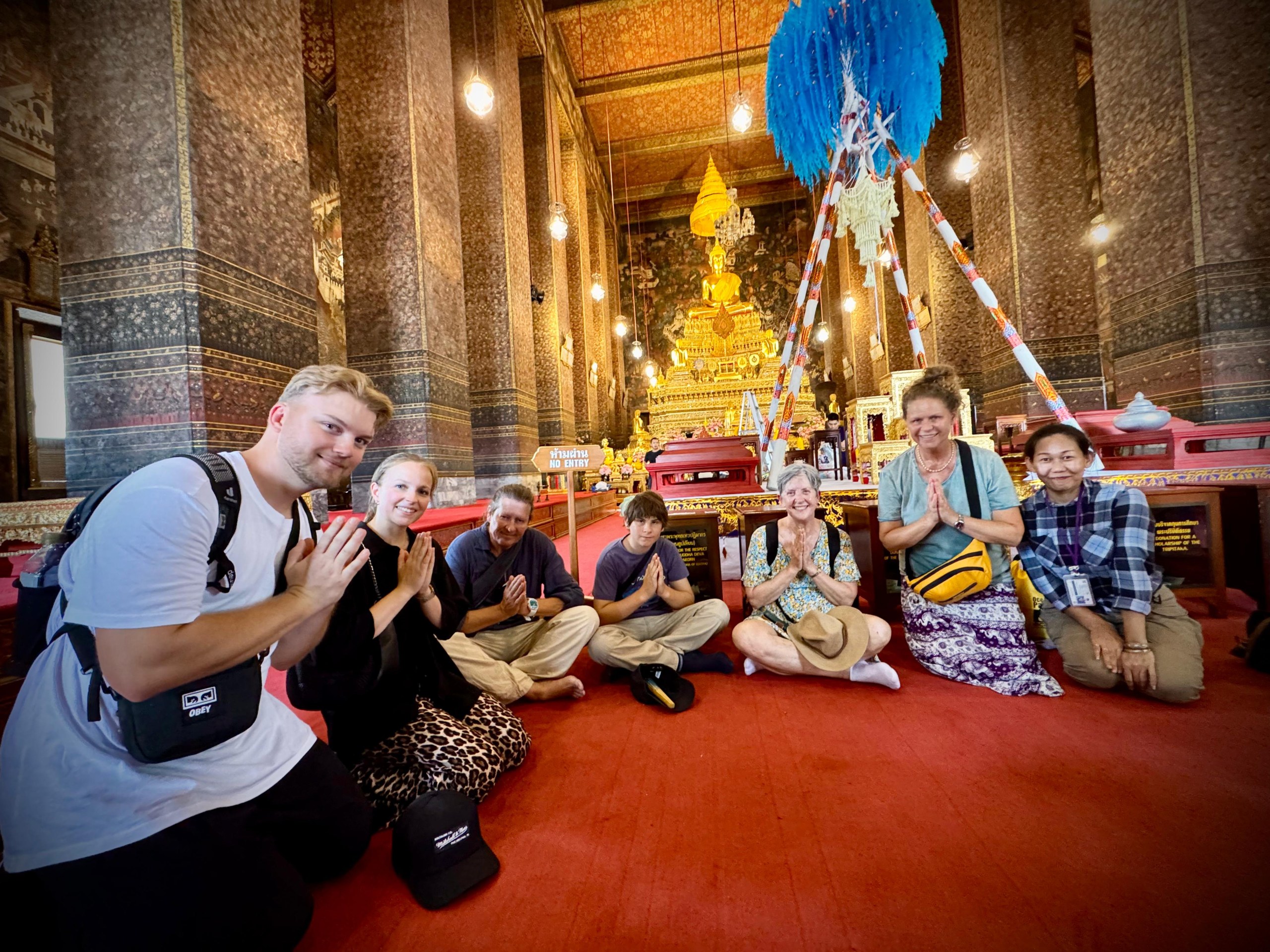 Bangkok: Private Grand Palace, Wat Pho and Chinatown Walking Tour