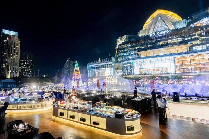 Bangkok The Opulence Buffet Dinner Cruise with Live Band