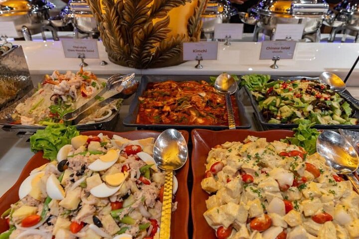 Bangkok The Opulence Buffet Dinner Cruise with Live Band