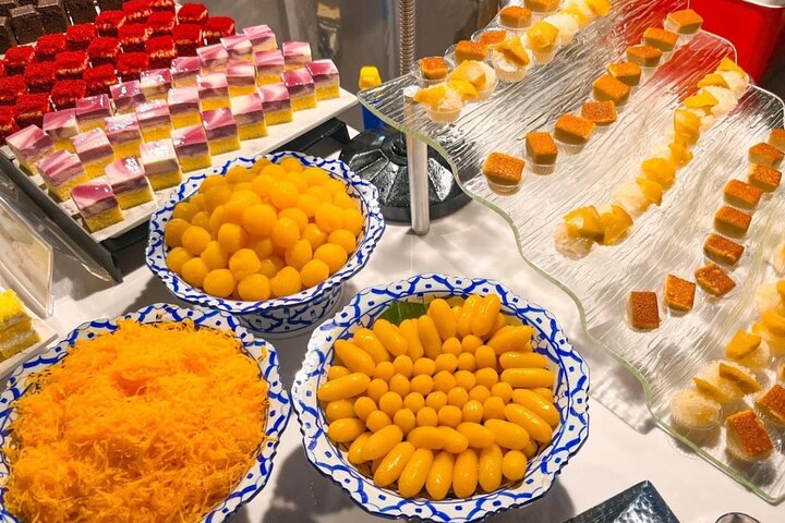 Bangkok The Opulence Buffet Dinner Cruise with Live Band