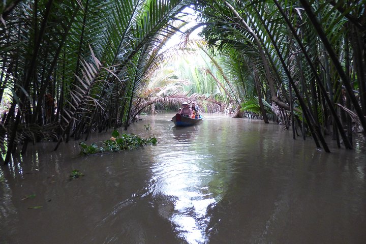 sailing in mekong delta
