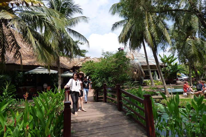 ben tre fruit yard