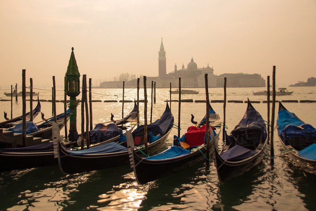 Best of Italy and Greece with 4-day cruise