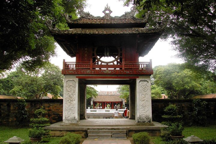 Best Of The North Vienam (Hanoi Sapa Halong Bay With 6 Day Group Tour)