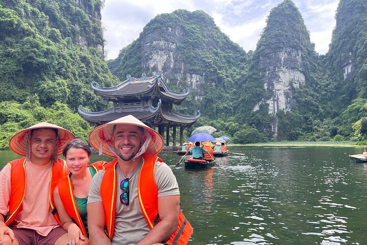 Bich Dong Trang An Private Day Tour Visit Local Family & Boating