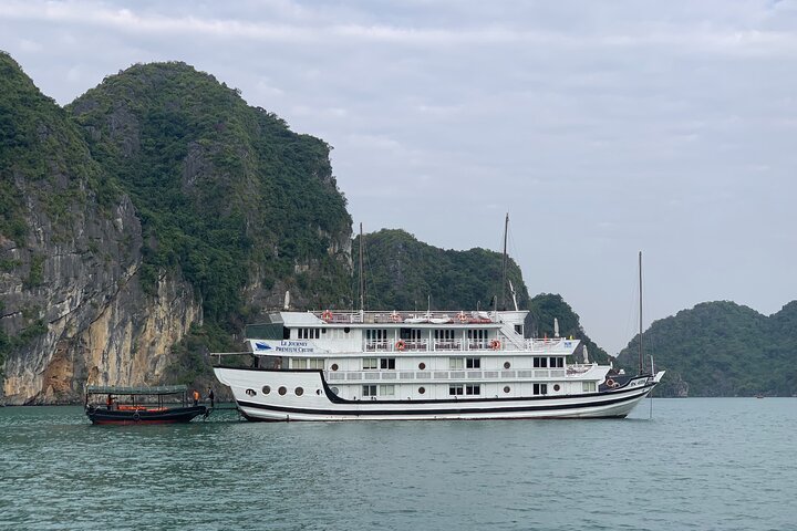 BOUTIQUE CRUISES Halong Bay 2 Days,1 Night Tour: Swimming,Caving, and Kayaking