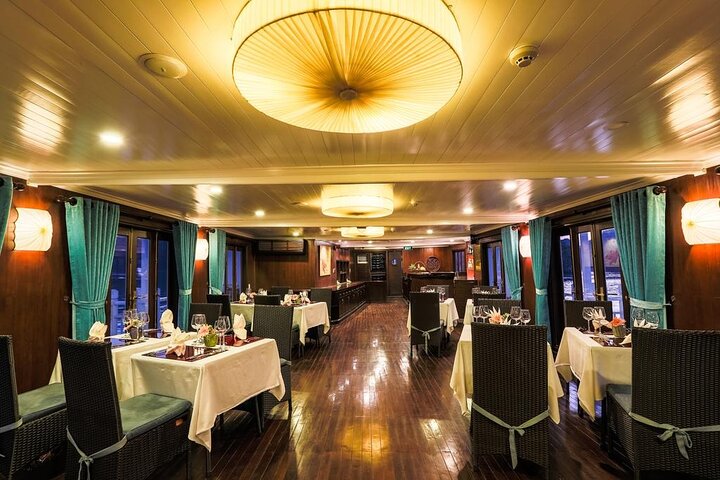 BOUTIQUE CRUISES Halong Bay 2 Days,1 Night Tour: Swimming,Caving, and Kayaking