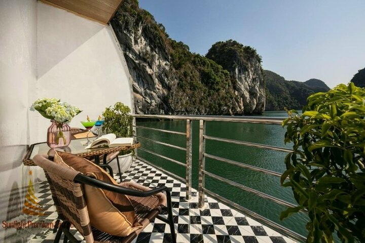 Boutique Private Boat into Lan Ha Bay & Viet Hai Village (3D2N Tour)