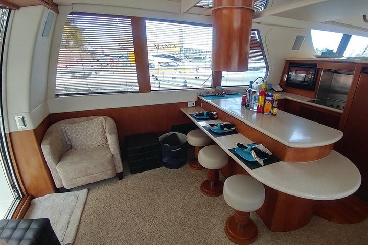 Carver Luxury Yacht at Playa Mujeres