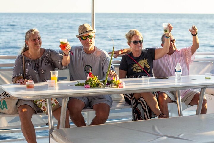 Cabo Mexican Sunset Cruise: Tacos, Margaritas & The Arch Combo