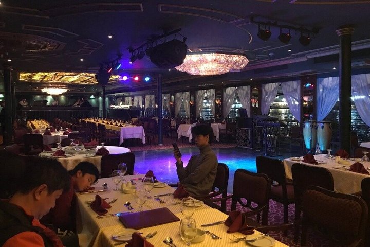 Cairo 5 Star Luxury Nile Dinner Cruise with VIP Experience