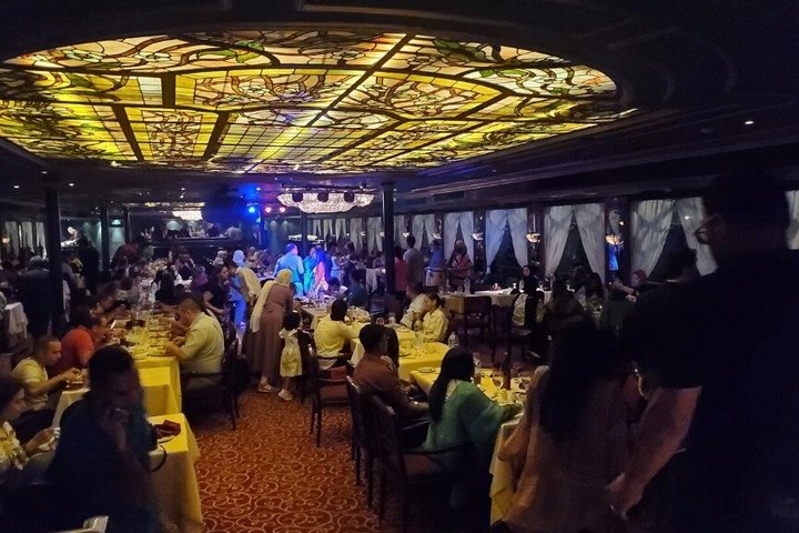 Cairo 5 Star Luxury Nile Dinner Cruise with VIP Experience