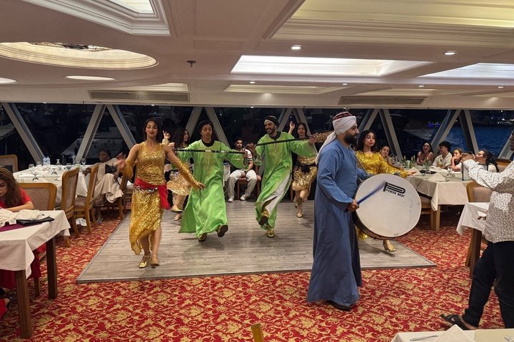 Cairo Luxury Nile Dinner Cruise with Open Buffet,Belly Dance Show