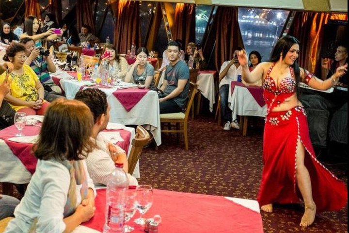 Cairo VIP Luxury Nile Dinner Cruise with Open Buffet, Live Shows