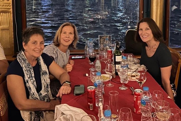 Cairo VIP Luxury Nile Dinner Cruise with Open Buffet, Live Shows