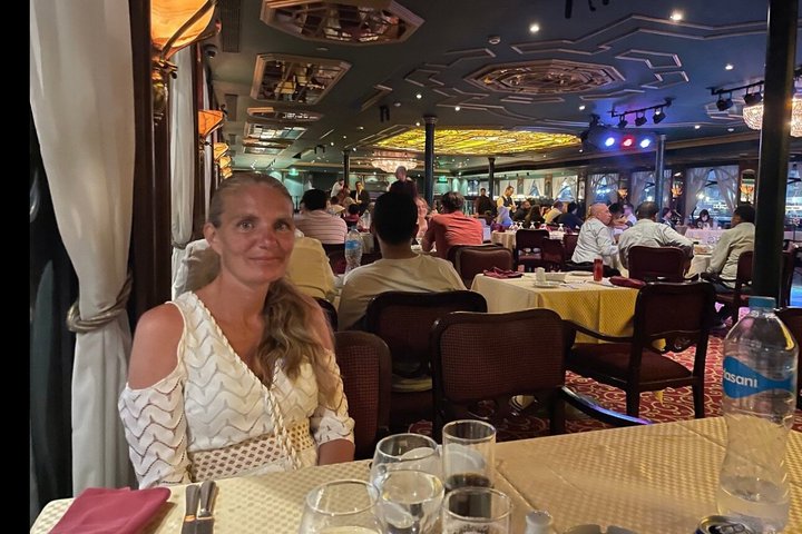 Cairo VIP Luxury Nile Dinner Cruise with Open Buffet, Live Shows