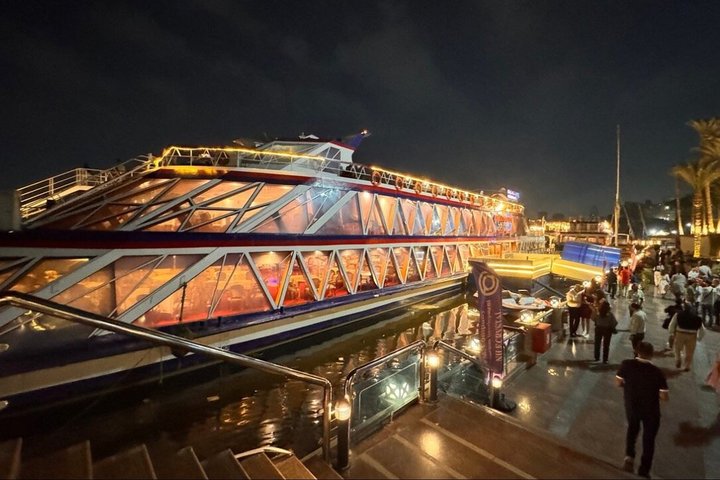 Cairo VIP Luxury Nile Dinner Cruise with Open Buffet, Live Shows