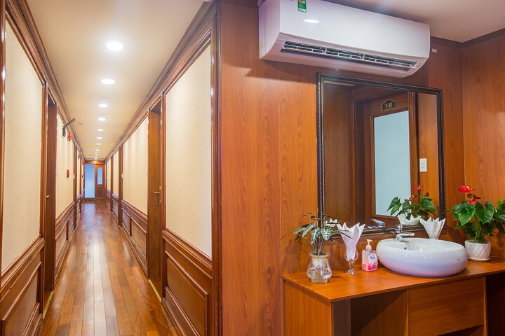 Calypso Cruise - Luxury Halong 2 Days Cruise to Lan Ha Bay & Cat Ba Island