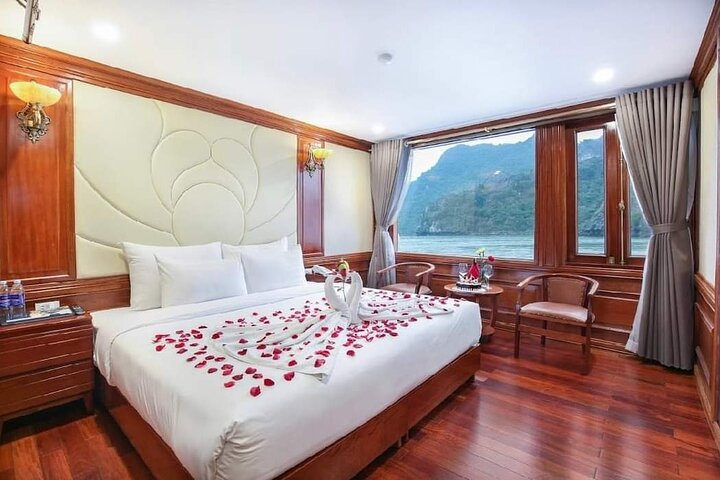 Calypso Cruise - Luxury Halong 2 Days Cruise to Lan Ha Bay & Cat Ba Island