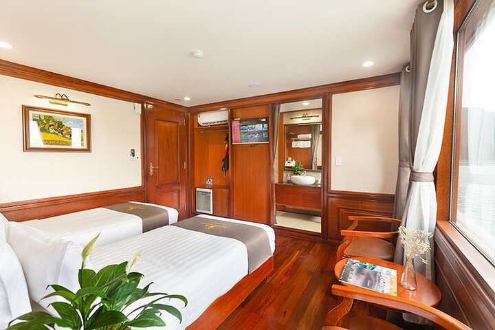 Calypso Cruise - Luxury Halong 2 Days Cruise to Lan Ha Bay & Cat Ba Island