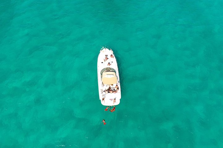 Cancun Yacht Charter to Isla Mujeres with Snorkeling -SR41H4