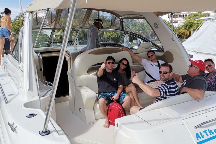 Cancun Yacht Charter to Isla Mujeres with Snorkeling -SR41H4