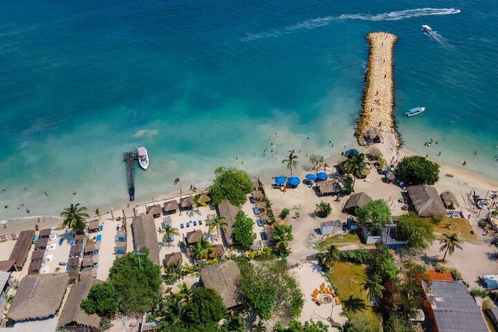 Cartagena Wellness Escape: Yoga, Massage & Beach Bliss