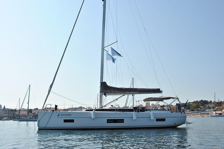 Cascais Private Cruise- Safe & Clean Certified and Safe Travels approved