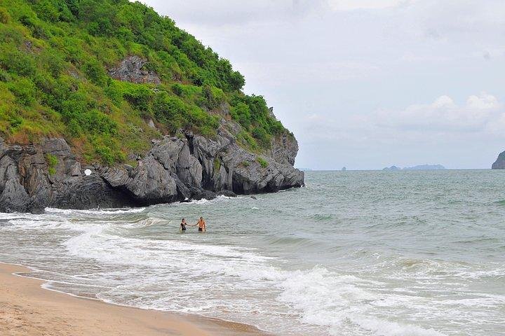 CAT BA ISLAND FULL-DAY ESCAPADE