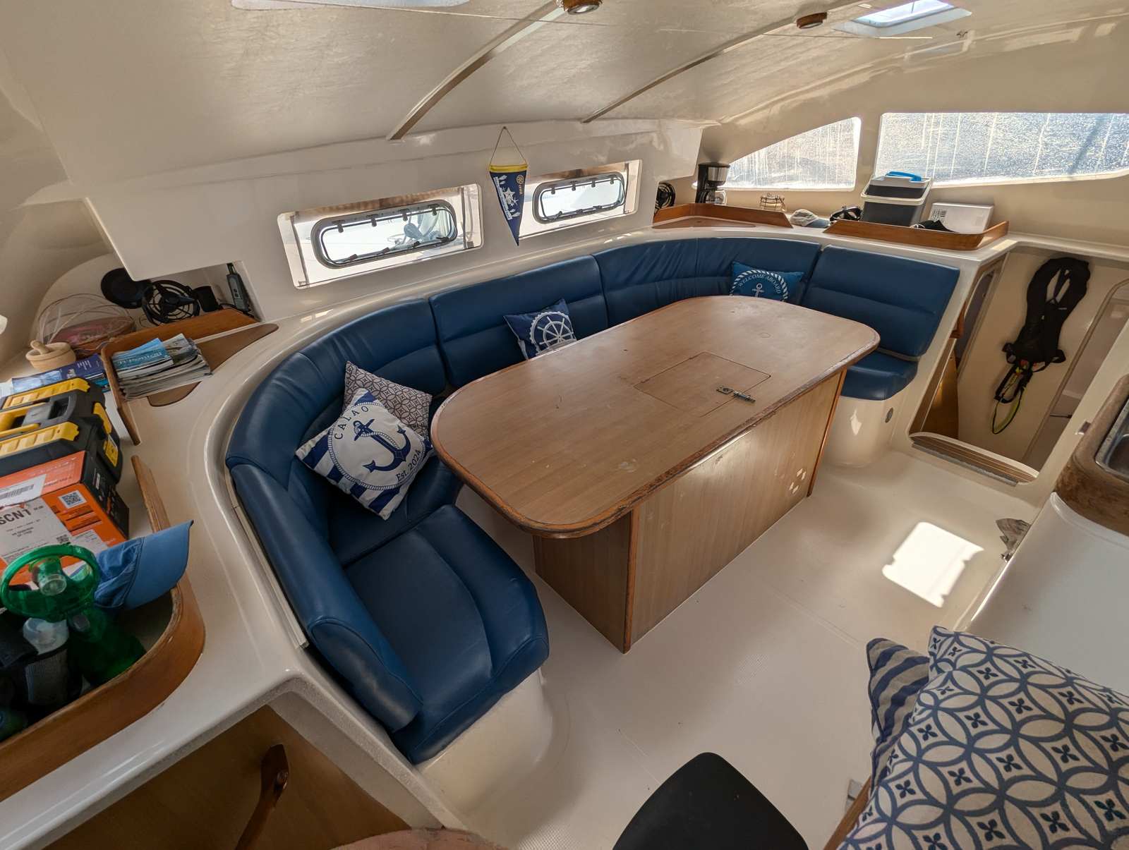 Catamaran 43 ft for a group, snorkel tour up to 20 people