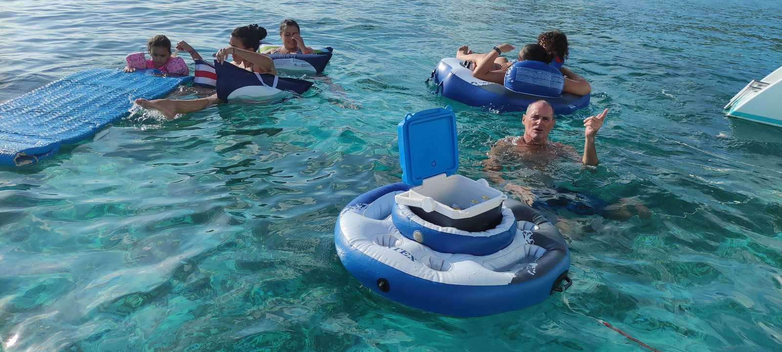 Catamaran for a family snorkel tour 38ft
