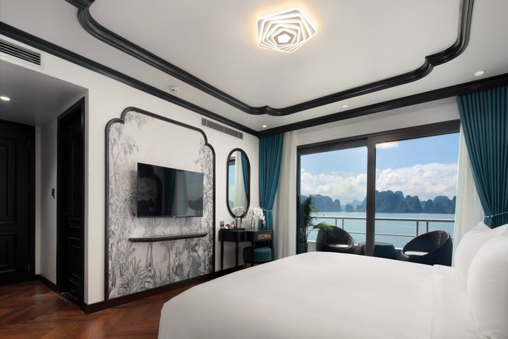Catherine Cruise - VIP Overnight Cruise Explore Halong Bay (2d1n)