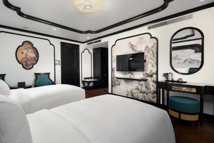 Catherine Cruise - VIP Overnight Cruise Explore Halong Bay (2d1n)