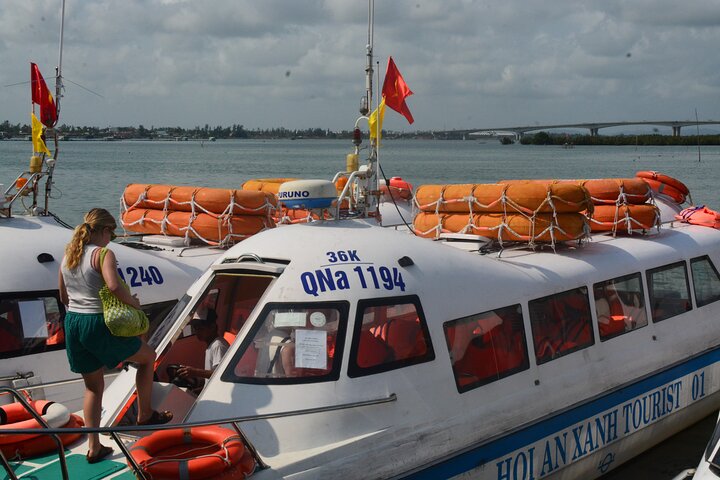 Cham Island Sightseeing Tour by Canoe and Snorkeling Optional