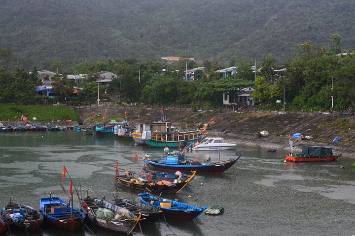 Cham Island Sightseeing Tour by Canoe and Snorkeling Optional