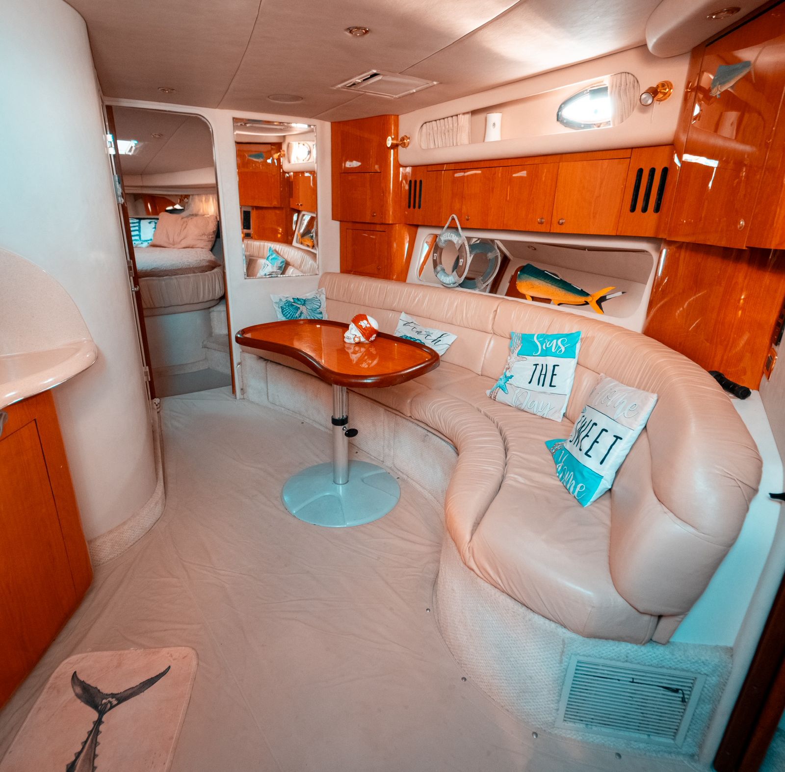 Charter a SeaRay 41 ft Sport Boat for Families and groups