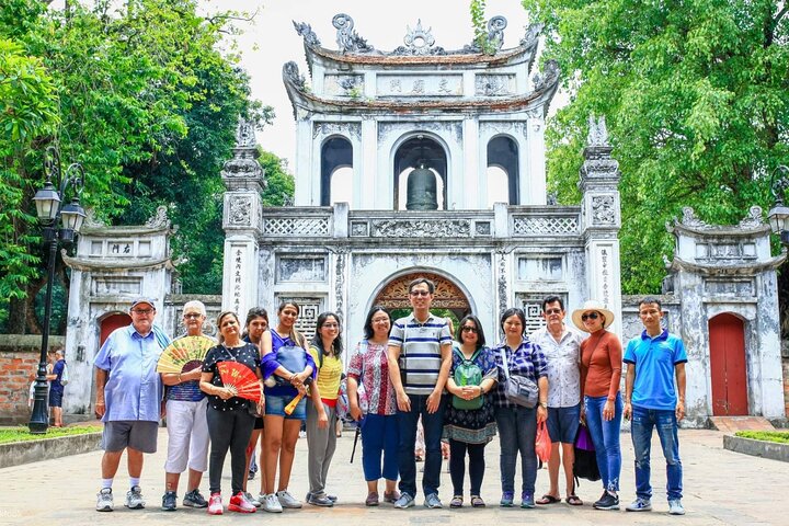 Combo Package Tour 4 Days : Hanoi Halong Bay and Ninh Binh