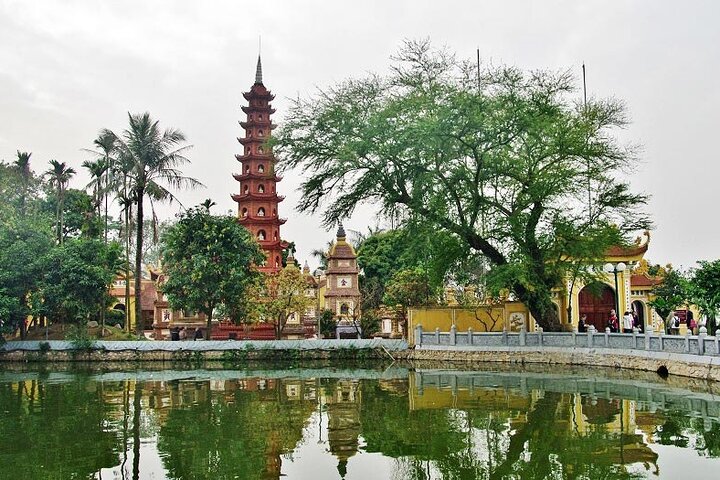 Combo Package Tour 4 Days : Hanoi Halong Bay and Ninh Binh