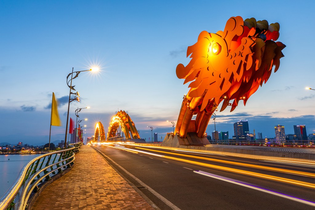 Da Nang: DA NANG SPARKLING NIGHT CRUISE EXPERIENCE
