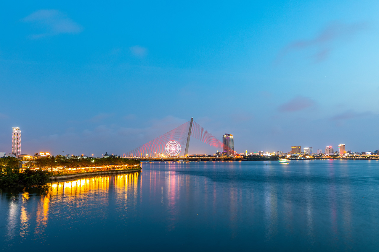 Da Nang: DA NANG SPARKLING NIGHT CRUISE EXPERIENCE