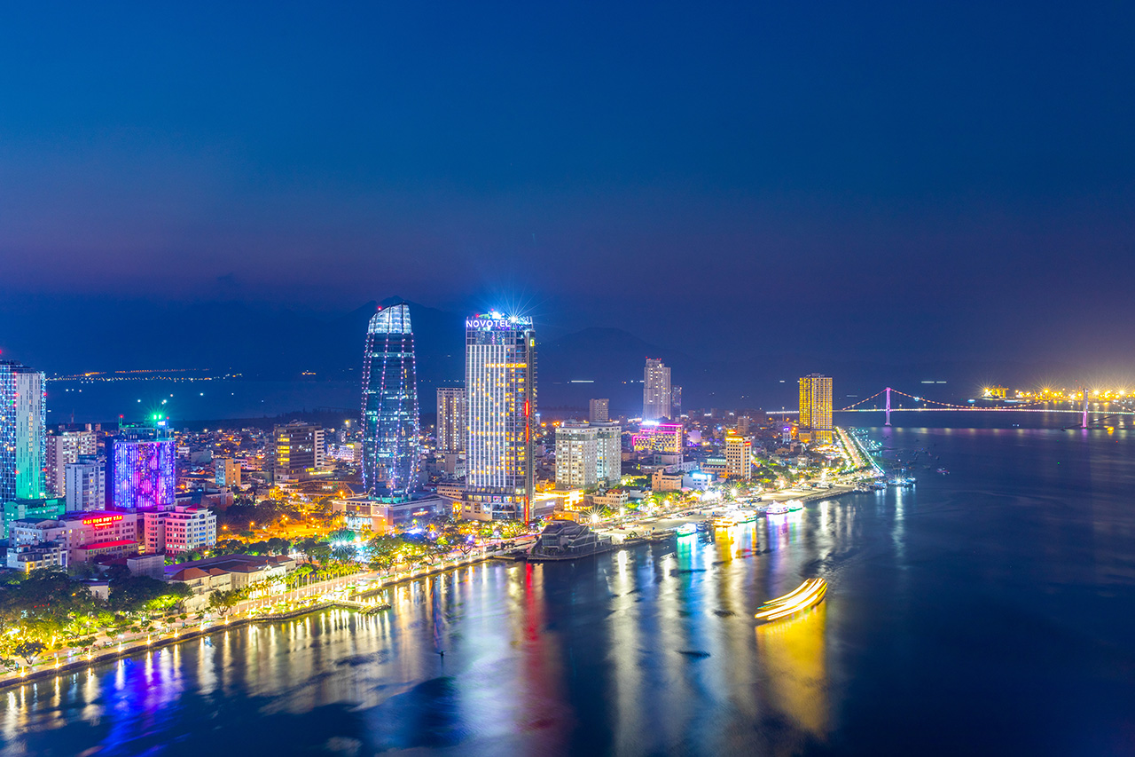 Da Nang: DA NANG SPARKLING NIGHT CRUISE EXPERIENCE