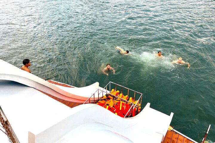D'Charme Luxury Day Cruise Discover the Magic of Lan Ha Bay